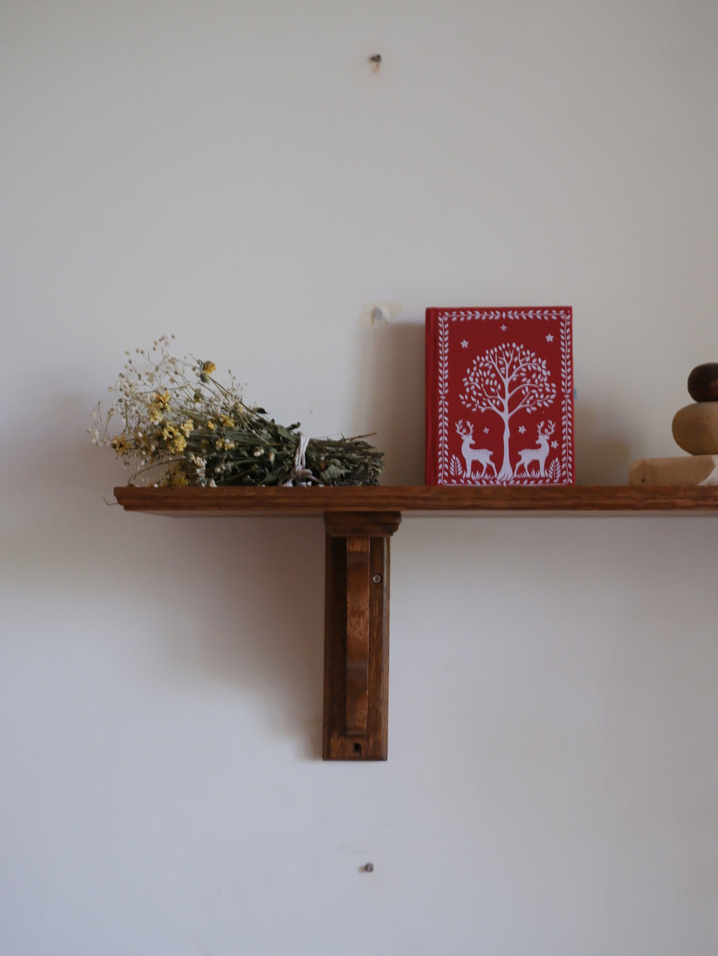 Elowen Corbel Bracket Shelf