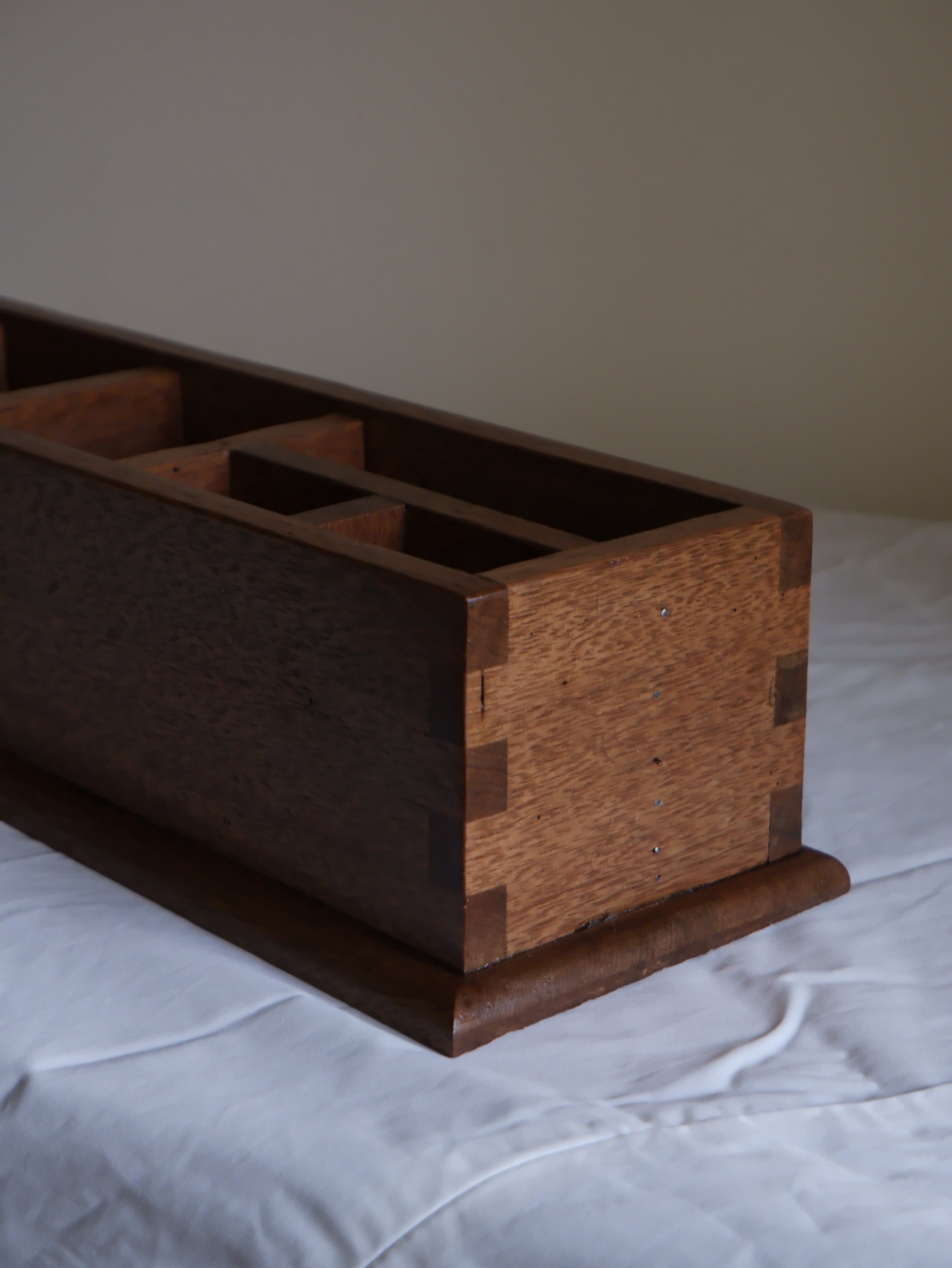 Dione Desk Organizer