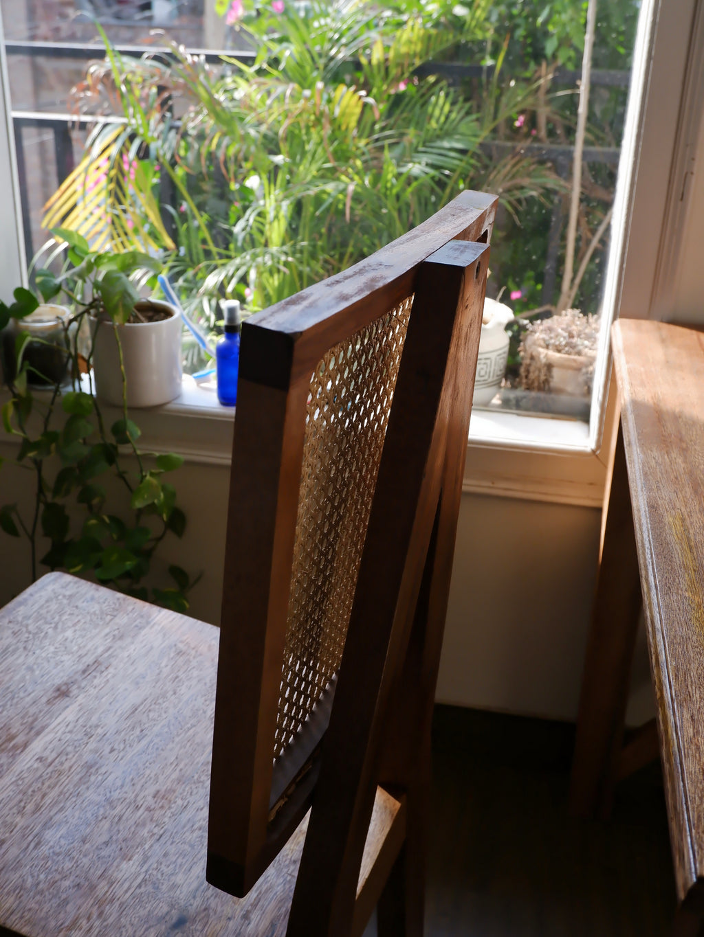 Noctra Chair
